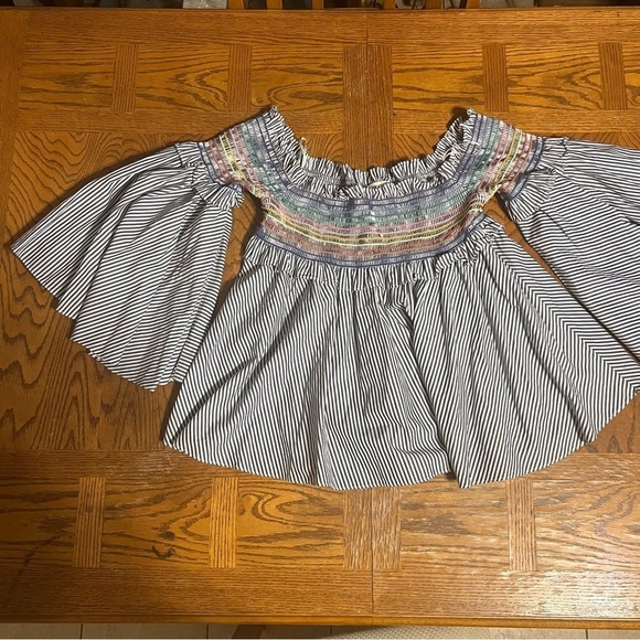 PETERSYN Davenport Smocked Off The Shoulder Striped Smocked Top M Bell Sleeves - Picture 4 of 16